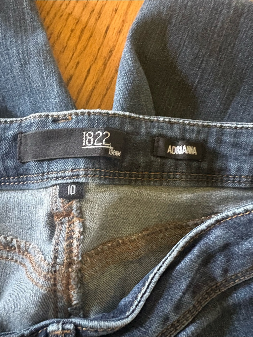 1822 Denim Adrianna Skinny Jeans in Dark Blue - Picture 2 of 5